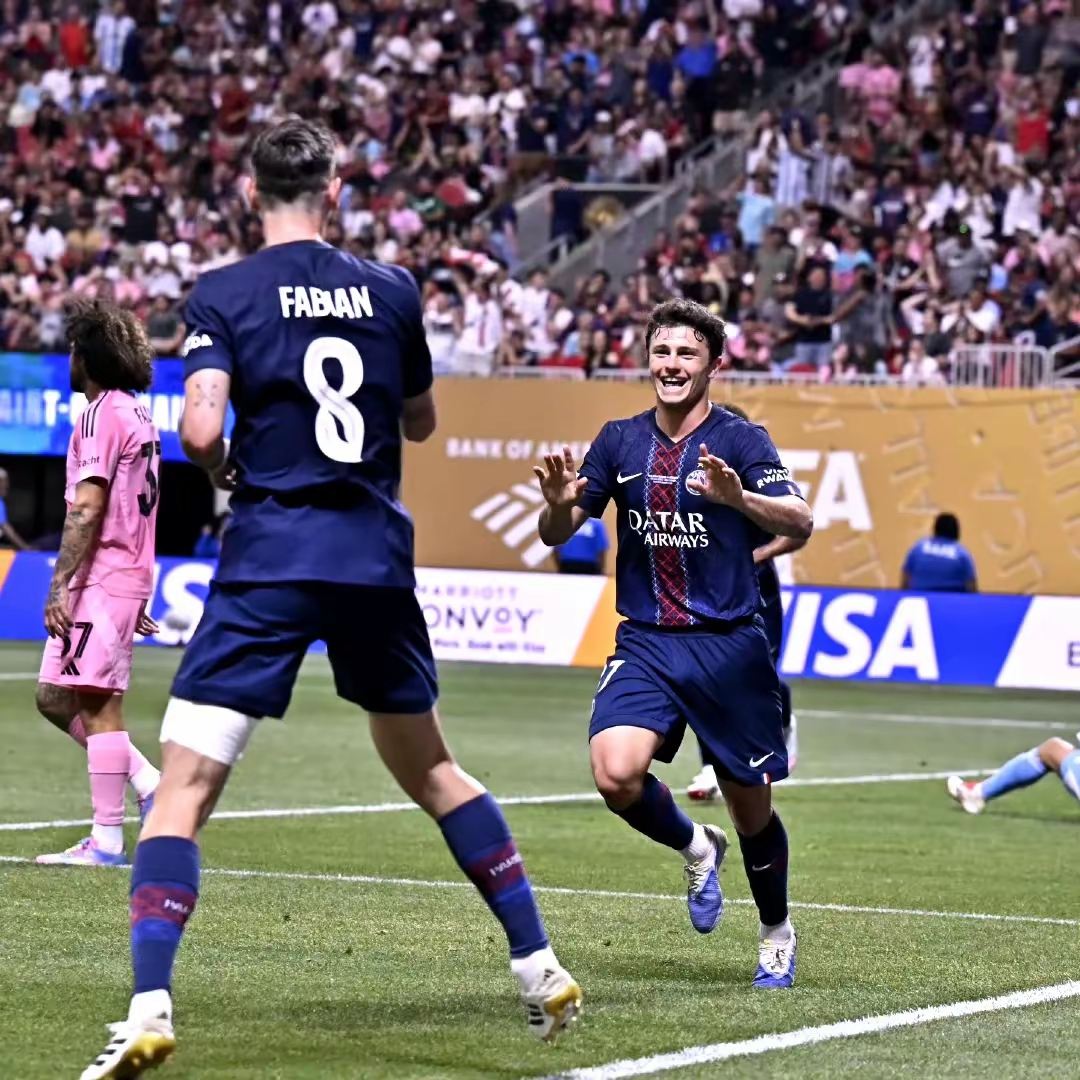 关于拜仁慕尼黑训练开放日,清晨更衣室发声引欢呼,CBA季后赛在即,细节决定成败的信息 关于拜仁慕尼黑训练开放日,清晨更衣室发声引欢呼,CBA季后赛在即,细节决定成败的信息