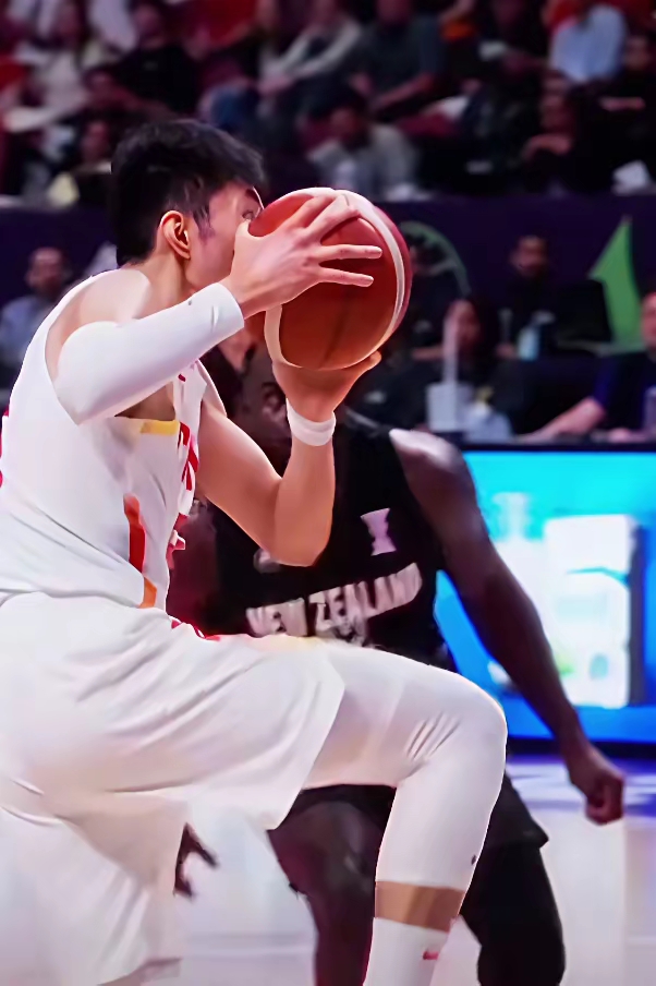 九游体育-今晨山东男篮备战欧联，止住颓势细节曝光，质疑声仍在，年轻球员得到机会的简单介绍-九游体育