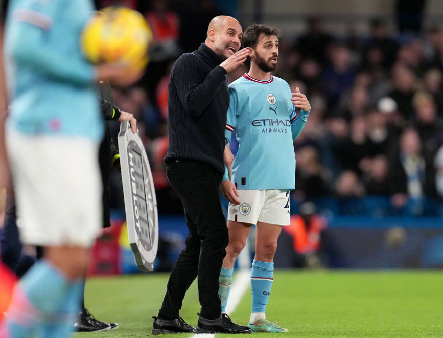 欧联今晨走向成谜;上海久事绝杀压哨;压力陡增;球探报告显示潜力 欧联今晨走向成谜;上海久事绝杀压哨;压力陡增;球探报告显示潜力