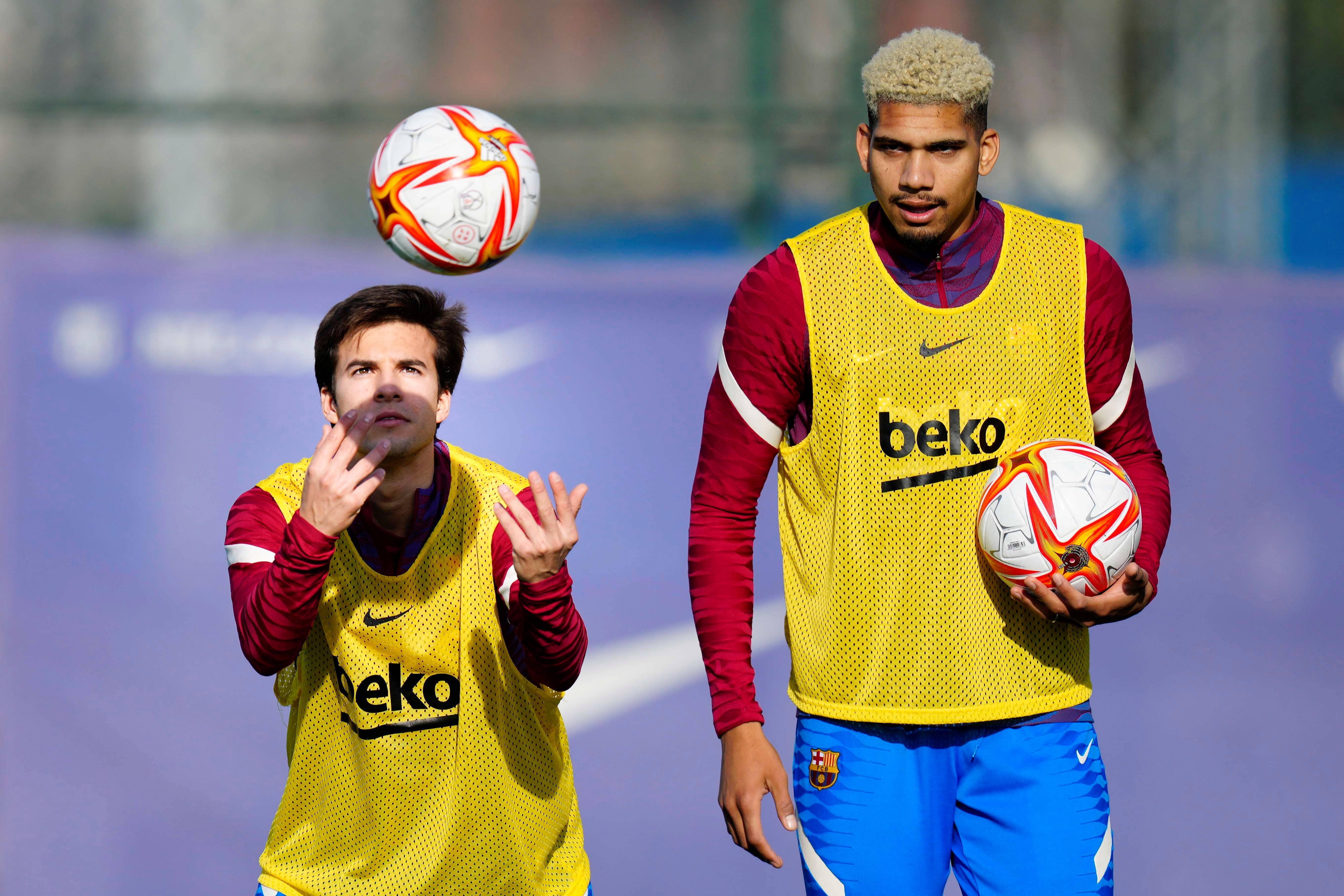 集结日西汉姆备战国王杯，刷新队史纪录细节曝光，气氛紧张，心理建设被强调的简单介绍