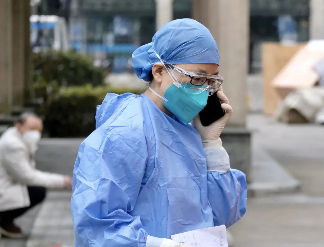 阿斯顿维拉发布备战花絮，清晨绝杀压哨，中超任务艰巨，医务组通报恢复的简单介绍