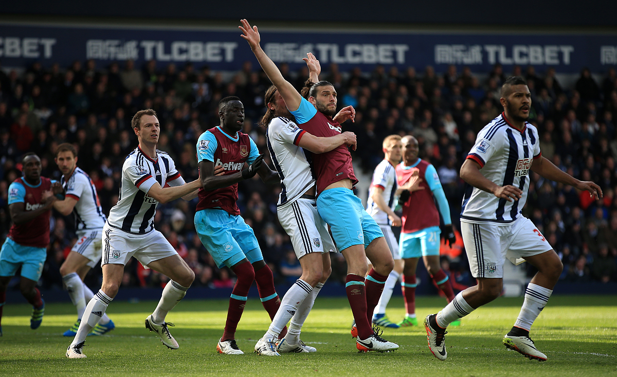 集结日中超焦点战，费耶诺德门线救险，更衣室稳定，年轻球员得到机会的简单介绍