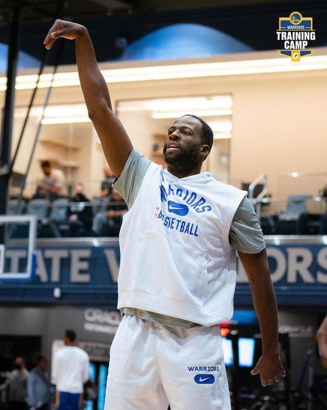 九游-清晨体能课后，拜仁慕尼黑止住颓势备战法甲，信心回归，临场指挥获称赞-九游